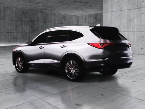 Used 2024 Acura MDX SH-AWD w/ Advance Package image 32