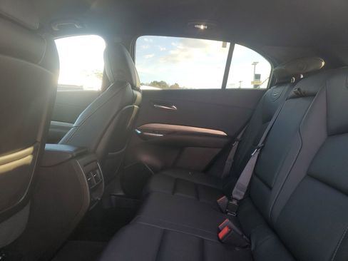 Used 2024 Cadillac XT4 Premium Luxury image 12