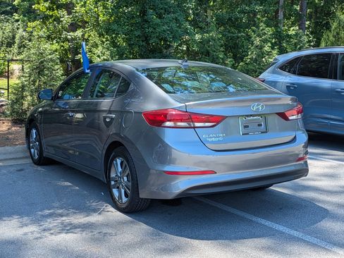 Used 2018 Hyundai Elantra Value Edition FWD image 5