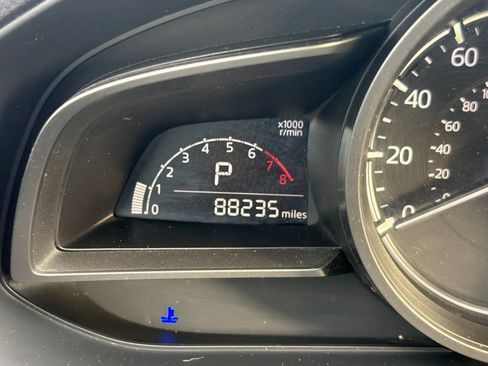 Used 2018 MAZDA MAZDA3 Sport w/ Preferred Equipment Package image 11