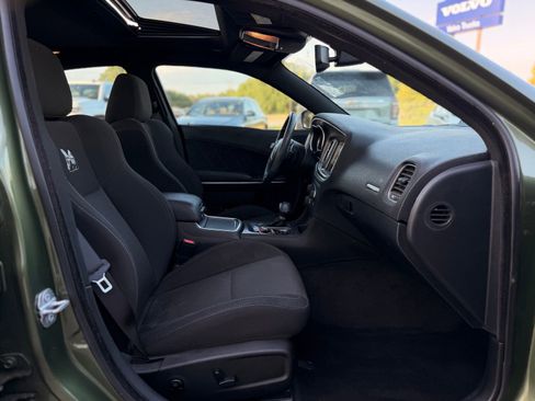 Used 2018 Dodge Charger R/T Scat Pack w/ Driver Confidence Group RWD image 22