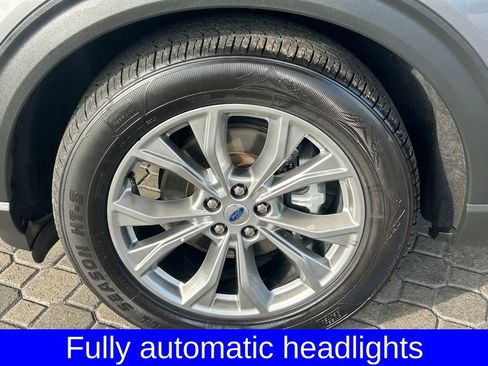 Used 2022 Ford Explorer XLT w/ Equipment Group 202A image 16