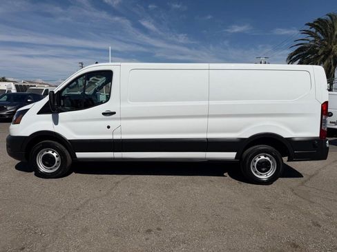 Used 2020 Ford Transit 150 Low Roof RWD image 10