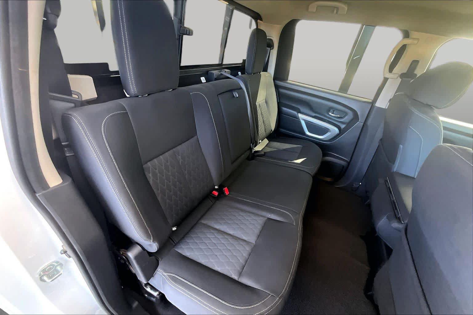 Used 2019 Nissan Titan SV RWD image 20