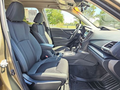 Used 2024 Subaru Forester Premium AWD/4WD image 10