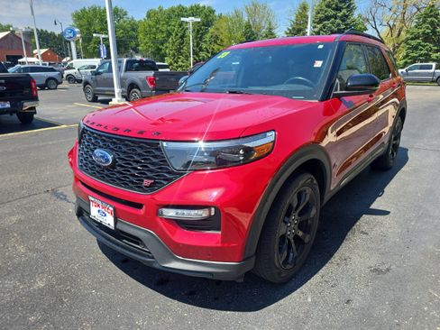 Used 2023 Ford Explorer ST w/ Equipment Group 401A AWD/4WD image 4