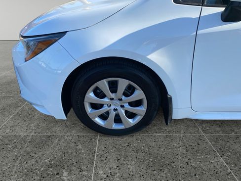Used 2026 Toyota Corolla LE FWD image 14