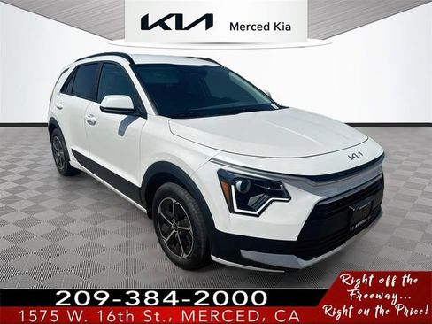 New 2026 Kia Niro LX FWD image 1