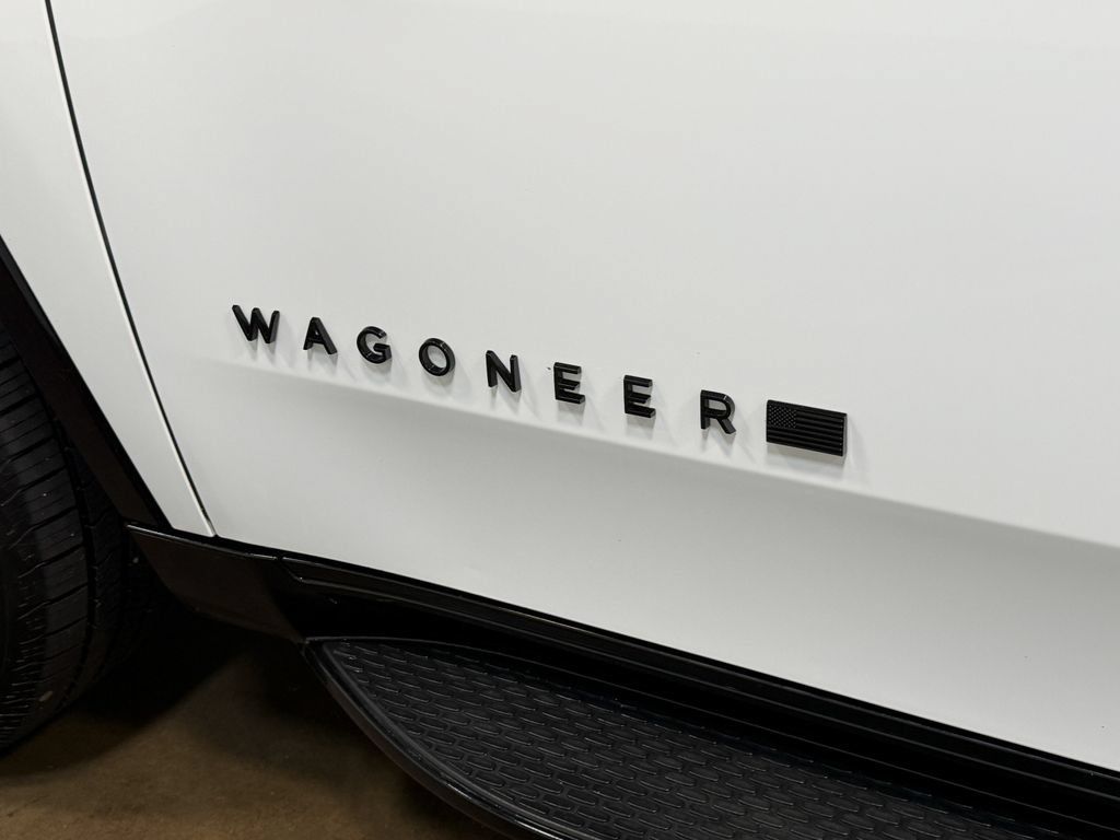Used 2024 Jeep Wagoneer Series II AWD/4WD image 53