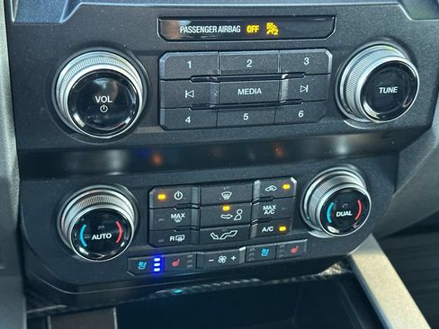 Certified 2019 Ford F150 Raptor w/ Equipment Group 802A Luxury AWD/4WD image 19