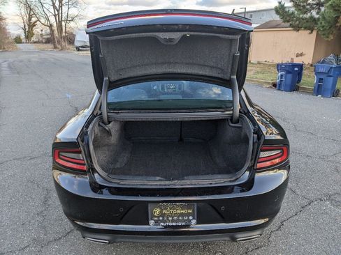 Used 2023 Dodge Charger SXT image 9