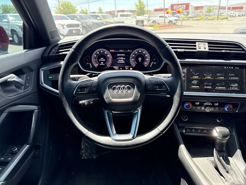 Used 2021 Audi Q3 2.0T Premium Plus w/ Premium Plus Package AWD/4WD image 16