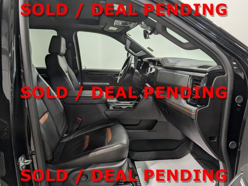 Used 2025 GMC Sierra 3500 AT4 w/ AT4 Premium Plus Package AWD/4WD image 21