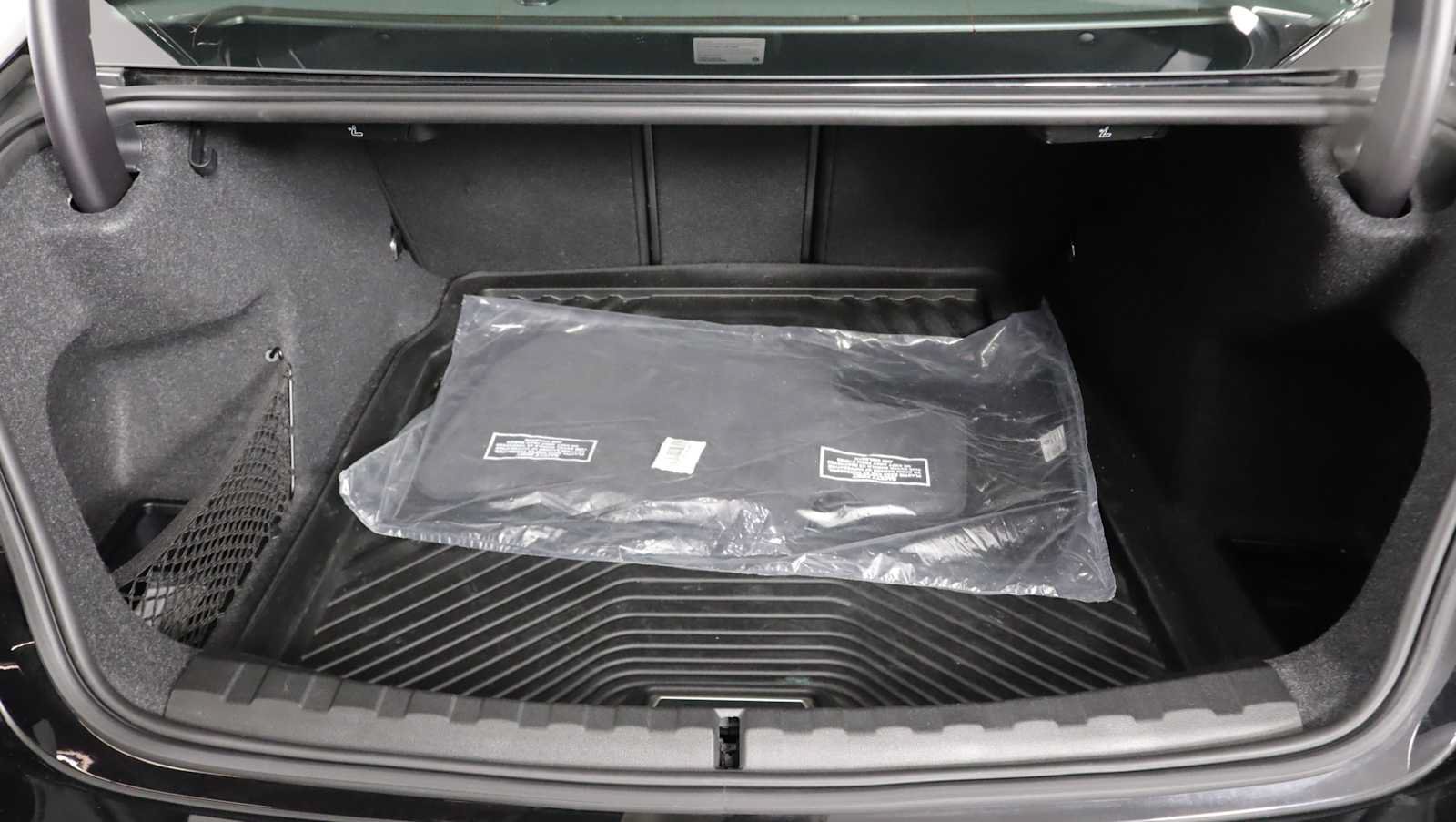 Used 2023 BMW 330i xDrive Sedan w/ Premium Package AWD/4WD image 26
