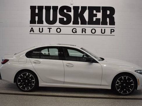 New 2026 BMW 330i xDrive Sedan w/ M Sport Package AWD/4WD image 2
