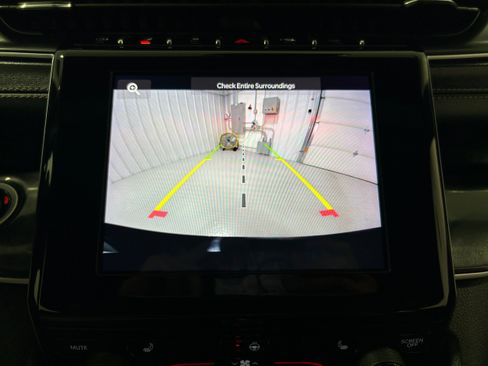 Used 2022 Jeep Grand Cherokee L Laredo AWD/4WD image 8