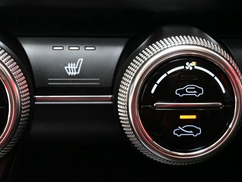 Used 2020 Genesis G70 3.3T image 18