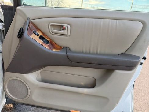 Used 1999 Lexus RX 300 4WD image 7
