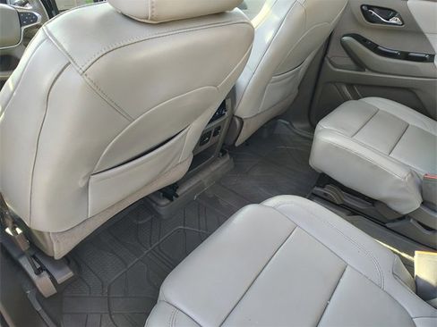 Used 2018 Chevrolet Traverse LT image 35