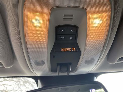 Used 2015 Volvo XC70 3.2 Platinum image 17