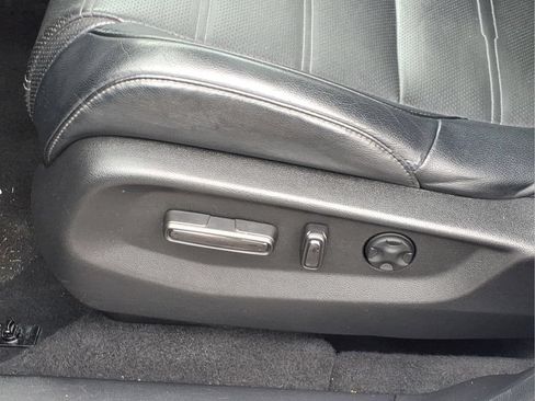 Used 2022 Honda CR-V Touring image 18