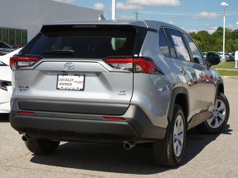 New 2025 Toyota RAV4 LE image 8