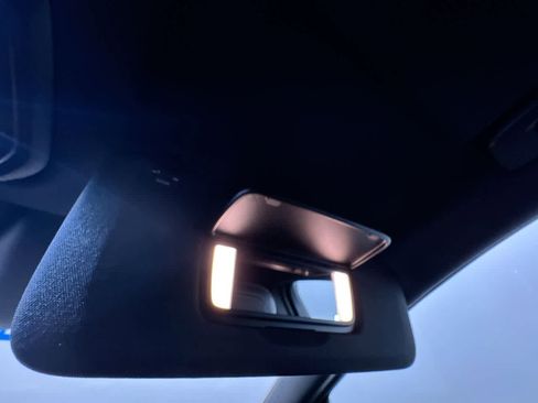 Used 2026 Chevrolet Equinox EV LT image 32