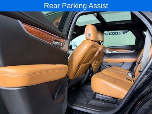 Used 2023 Cadillac XT5 Premium Luxury image 11