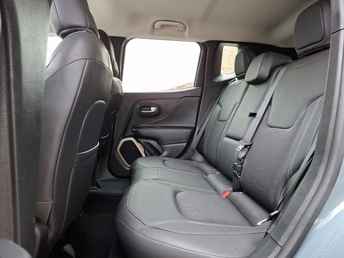 Used 2017 Jeep Renegade Trailhawk image 10