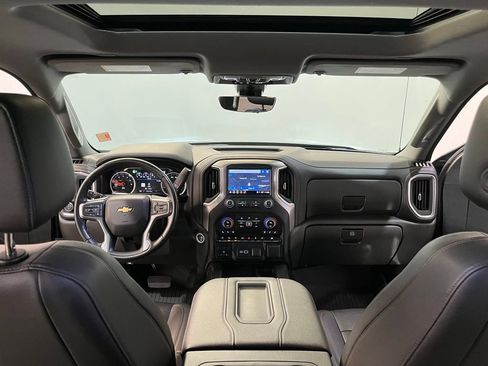 Used 2022 Chevrolet Silverado 1500 LTZ w/ LTZ Premium Package image 19