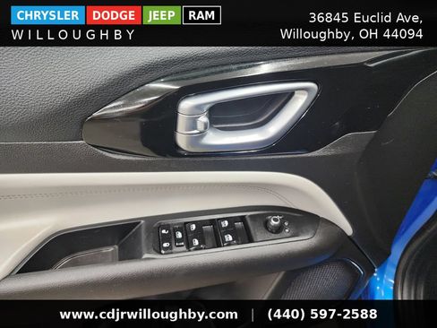 Used 2024 Jeep Compass Limited AWD/4WD image 12