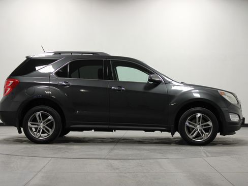 Used 2017 Chevrolet Equinox Premier w/ True North Edition image 3
