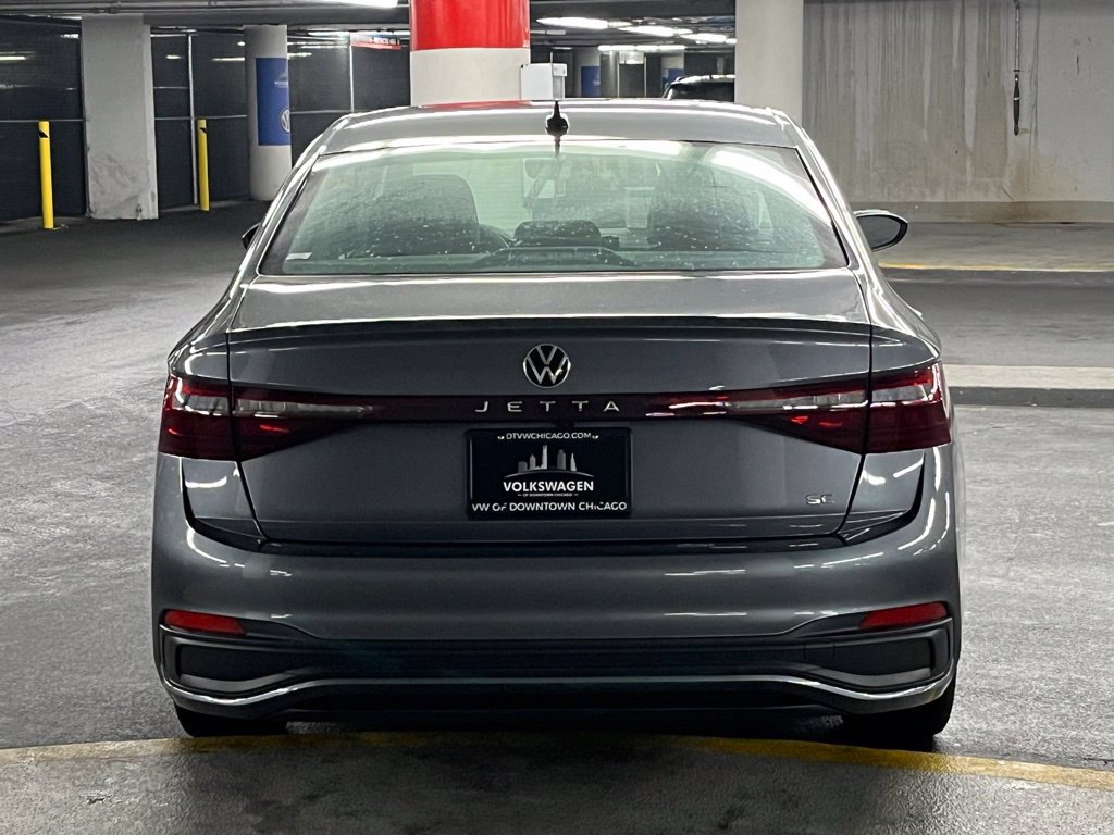 Used 2025 Volkswagen Jetta SE FWD image 28