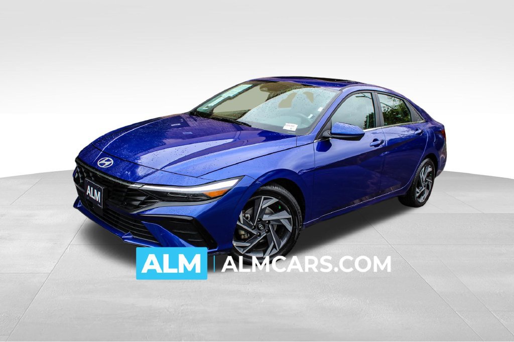 Used 2025 Hyundai Elantra SEL FWD image 1