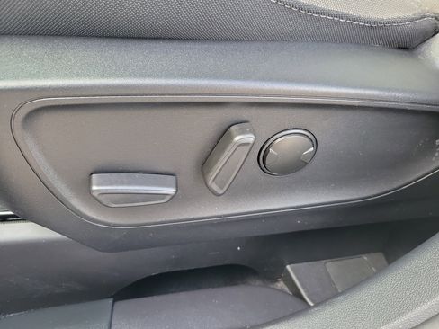 Used 2022 Ford Escape SE w/ Convenience Package image 17