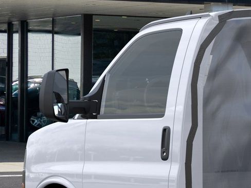 New 2025 GMC Savana 3500 w/ Power Convenience Package image 42