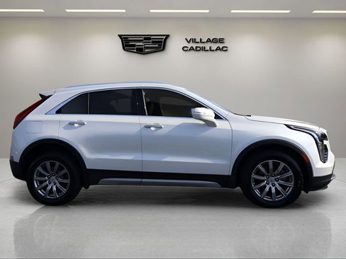 Used 2020 Cadillac XT4 Premium Luxury w/ Enhanced Visibility Package image 6