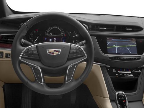Used 2018 Cadillac XT5 Luxury w/ LPO, Wheel Lock Package FWD image 31