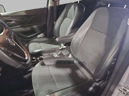 Used 2022 Buick Encore Preferred w/ Safety Package AWD/4WD image 18