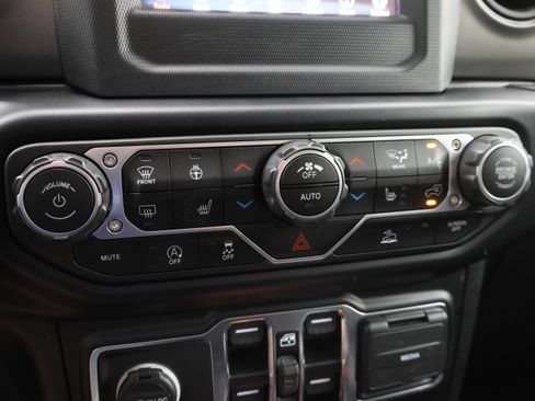 Used 2023 Jeep Gladiator Sport AWD/4WD image 45