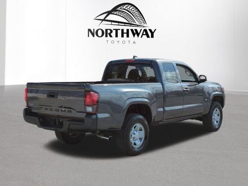 Used 2023 Toyota Tacoma SR image 4