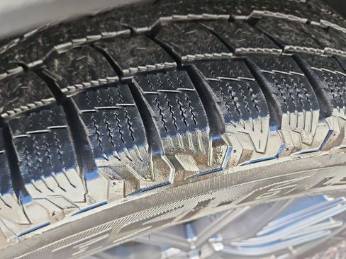 Used 2022 Ford Explorer ST w/ ST Street Pack image 30