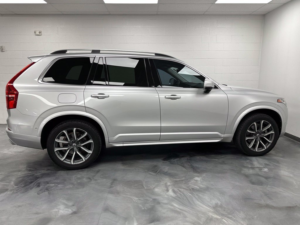 Used 2017 Volvo XC90 T6 Momentum w/ Vision Package AWD/4WD image 5