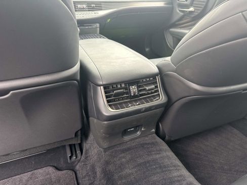 Used 2018 Lexus LS 500h w/ Accessory Package (Z2) RWD image 17