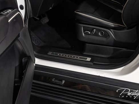 Used 2021 Cadillac Escalade Sport w/ Driver Assist Tech Package image 25