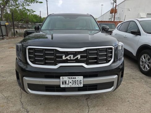 Used 2025 Kia Telluride S image 7