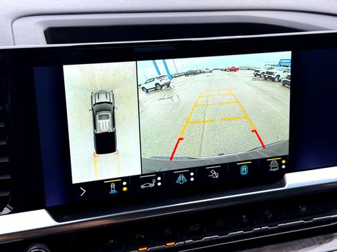 Used 2022 Chevrolet Silverado 1500 LTZ image 30