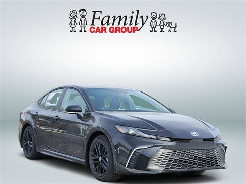 New 2026 Toyota Camry SE image 2