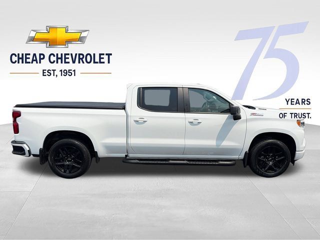Used 2024 Chevrolet Silverado 1500 RST AWD/4WD image 6