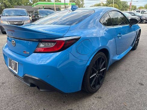 Used 2022 Toyota GR86 Premium w/ ALL Weather Mat Package (TMS) RWD image 5